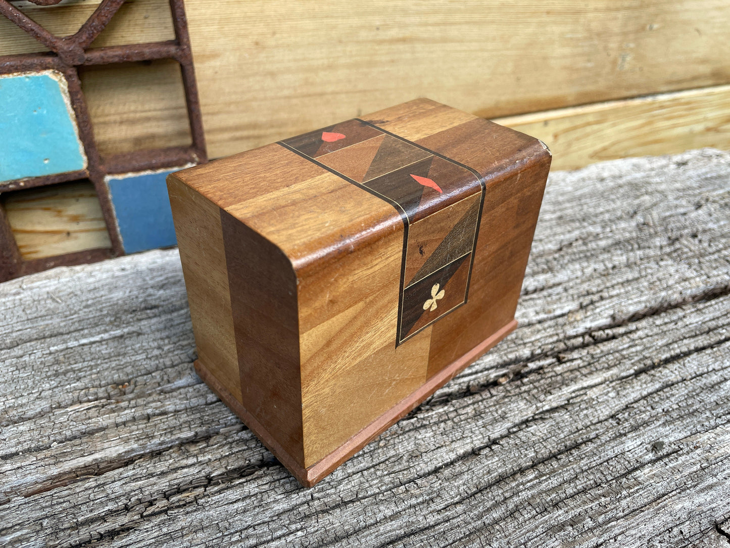 Mid Century Inlaid Wooden playing Card Box Vintage Treen 11cm long