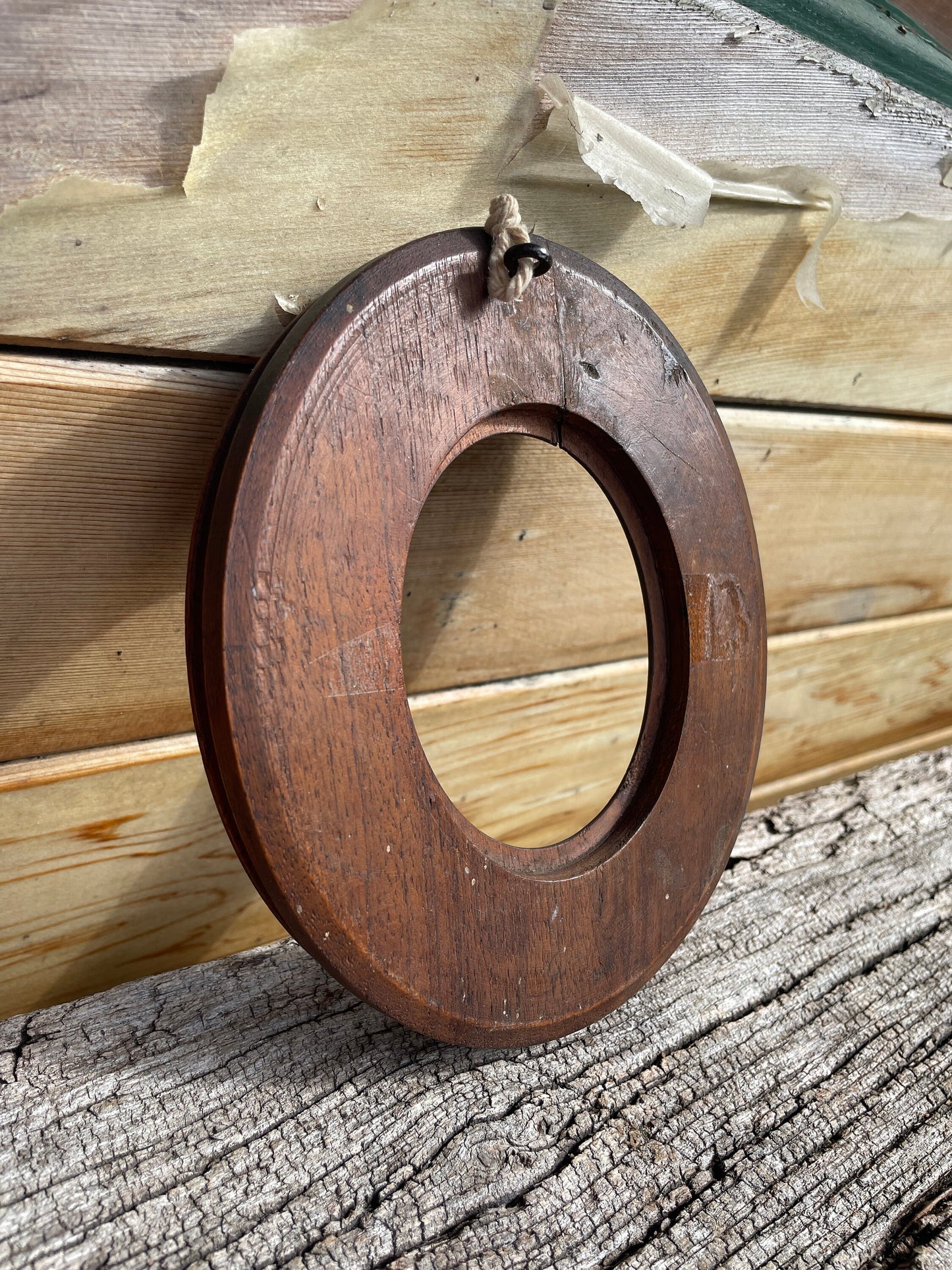 Hand carved wooden Victorian picture frame, c1890's - 15cm tall
