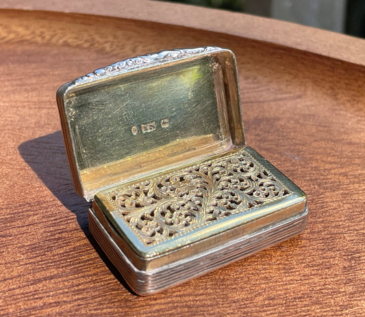 Antique William IV solid gilt silver 1836 vinaigrette, Thomas Shaw Birmingham  - 38mm wide
