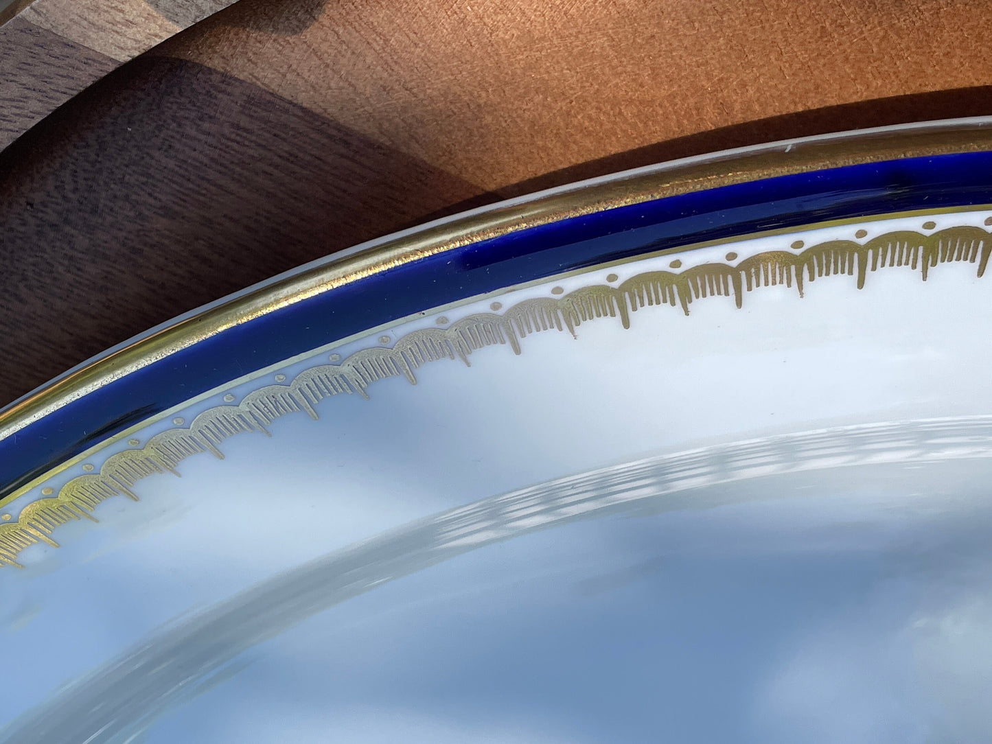 Bone China Aynsley Embassy Cobalt gilt decorated large serving platter 40cm wide excellent condition