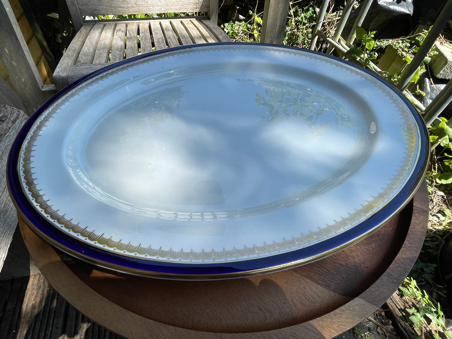 Bone China Aynsley Embassy Cobalt gilt decorated large serving platter 40cm wide excellent condition