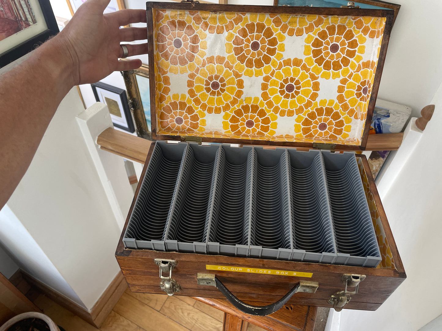 Vintage Wooden 35mm Slide Storage Case with Retro Floral Lining, Holds Colour Slides, Mid Century Photography Box 38x23x15cm