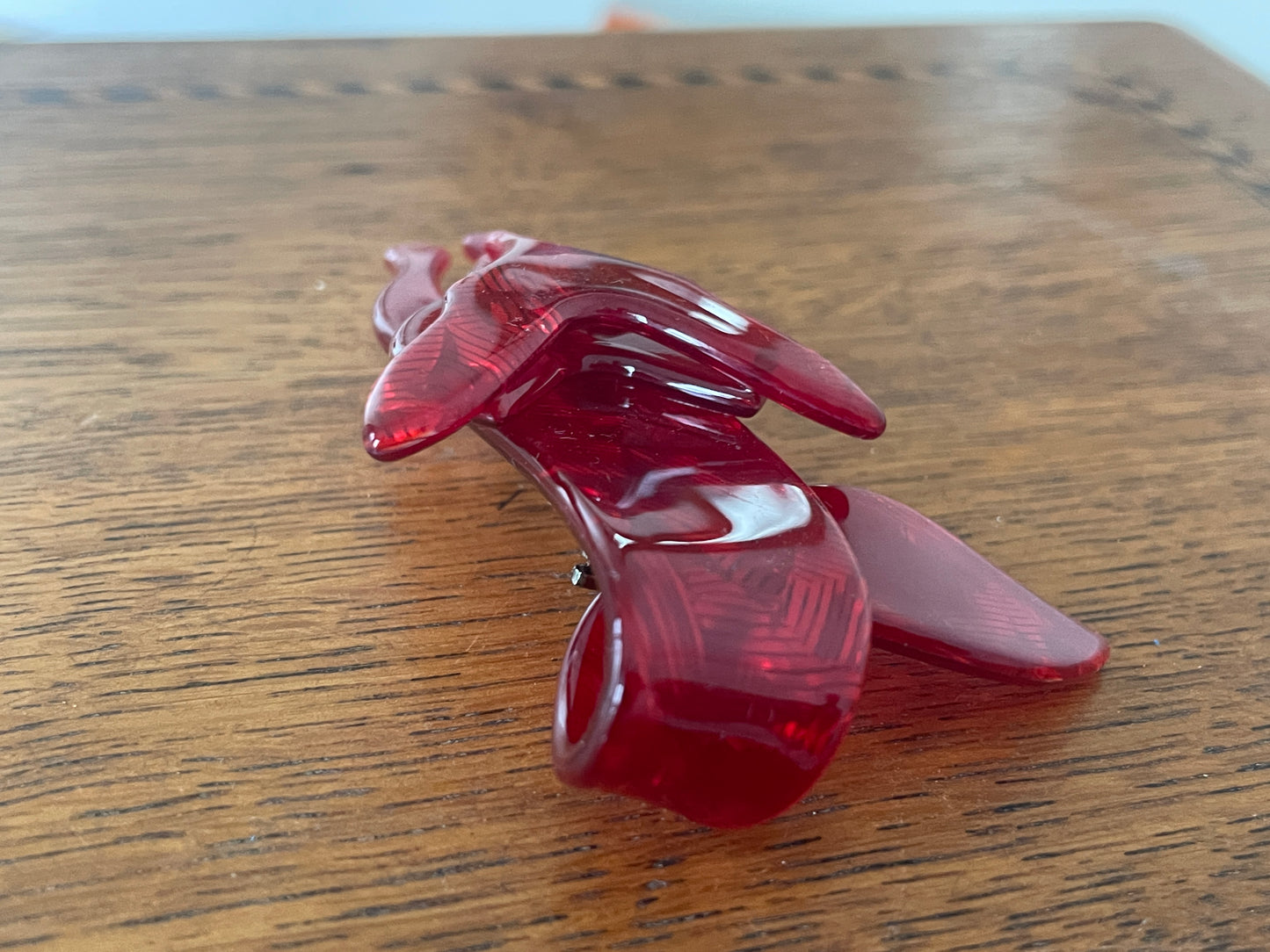 Vintage Style Red Fox Brooch – Retro Resin Statement Animal Pin, Art Deco Inspired Jewellery, Kitschy Woodland Gift