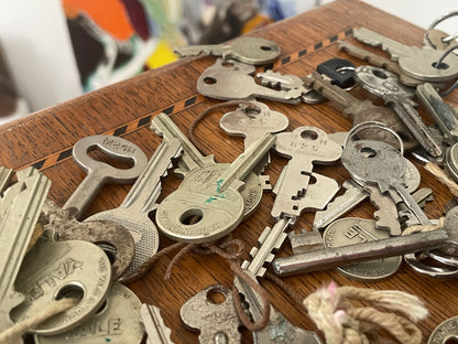 Vintage Mixed Key Collection – Antique & Retro Keys Job Lot, Yale Abus Skeleton Keys, Industrial Locksmith Supply, Craft Bundle