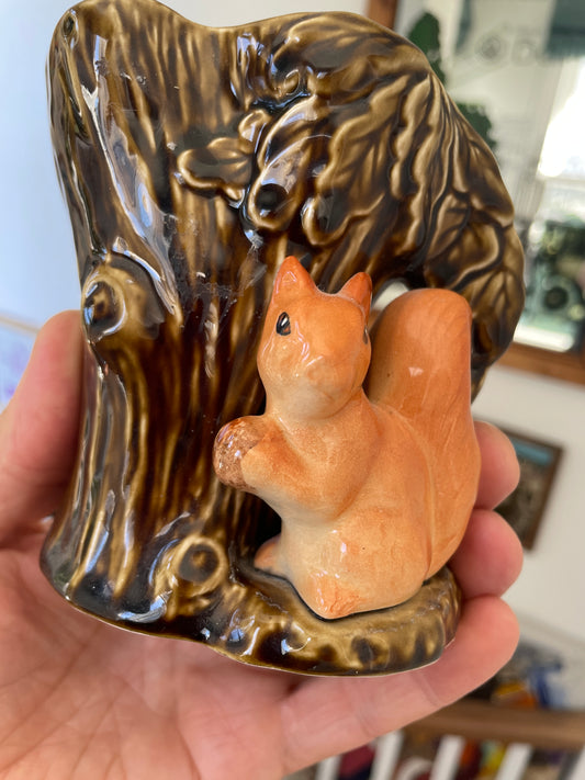 Vintage Sylvac Squirrel Vase 4233 Mid Century Woodland Pottery Made in England