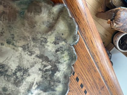 Antique Arts & Crafts Copper Repoussé Dish with Hen and Floral Design, Early 20th Century Decorative Metalwork, 18cm