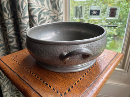 Antique Unity Pewter Arts and Crafts Bowl – Hand-Hammered Twin-Handled English Pewter, Art Deco Design c.1920s, 27cm