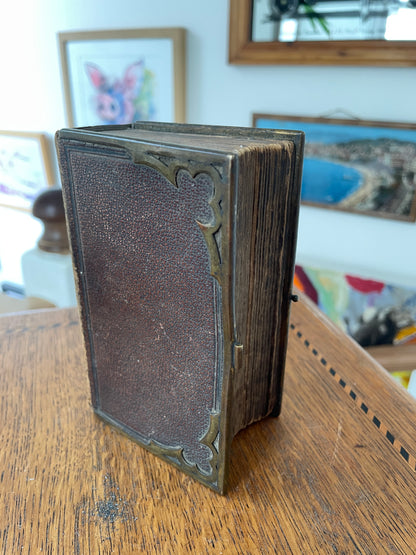 1863 Victorian Book of Common Prayer – Antique Leather & Brass Bound Oxford University Press Miniature Prayer Book