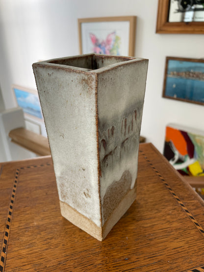 Marion Lipscomb Studio Pottery Vase – 1977 Signed British Stoneware, Textured White Glaze, Mid-Century Modern Ceramic