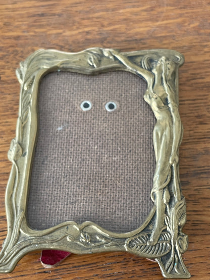 Vintage Brass Art Nouveau Picture Frame – 1950s Revival, Nude Lady Design with Red Velvet Back, 10x8cm