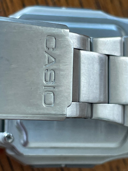 Vintage Casio DBC-32 Data Bank Illuminator Calculator Watch 90s Retro Wristwatch