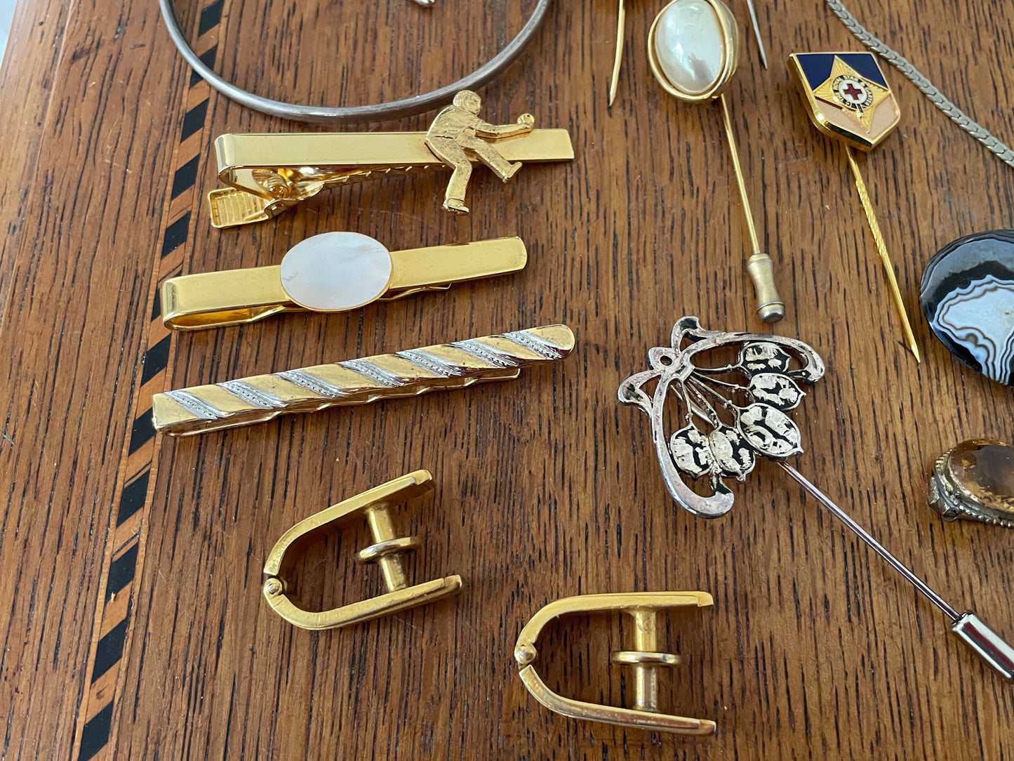 Vintage and Antique Jewellery Collection – Silver Bangles, Agate Brooch, Stick Pins Tie Bars Mid Century Art Deco Lot