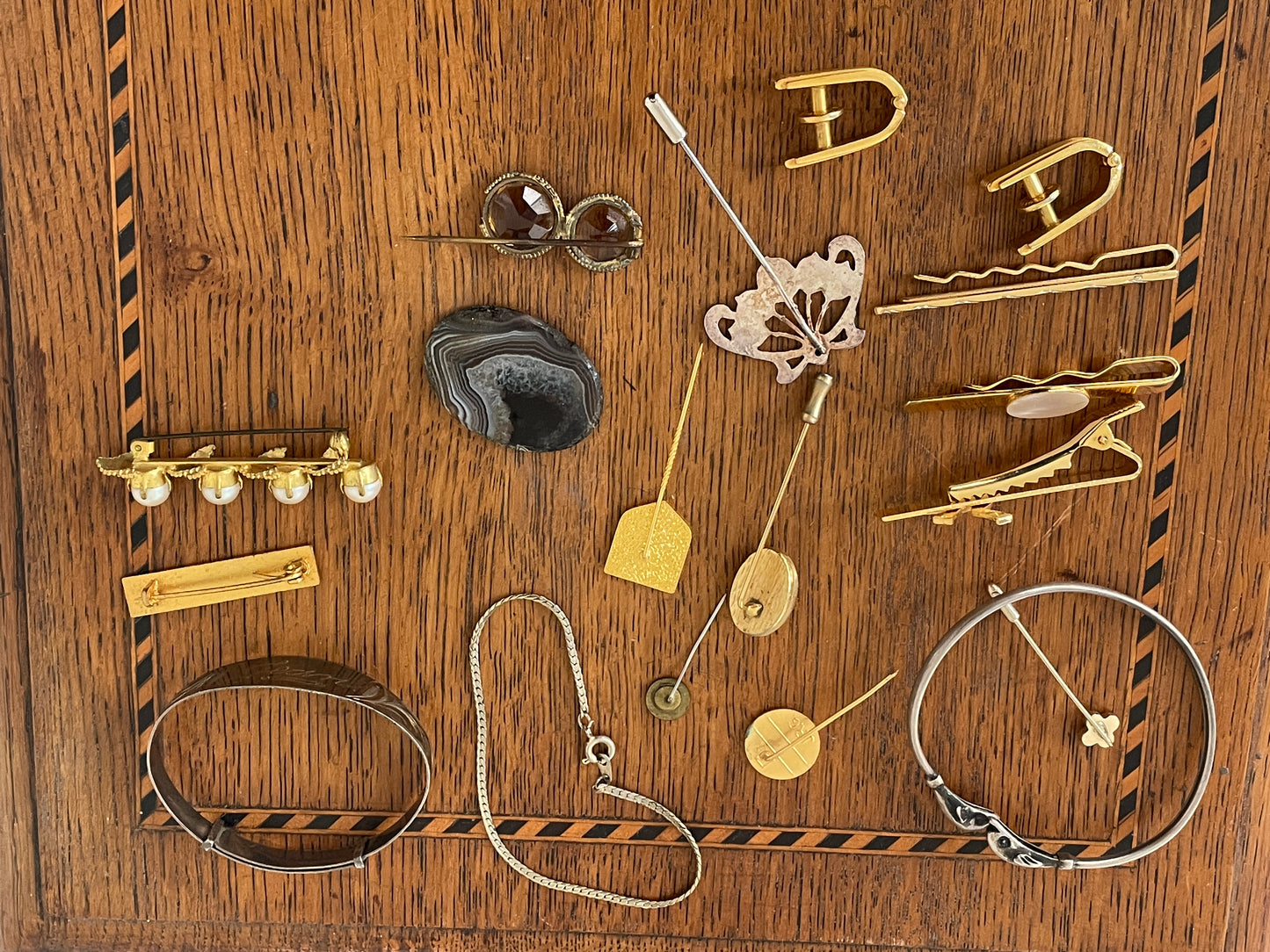 Vintage and Antique Jewellery Collection – Silver Bangles, Agate Brooch, Stick Pins Tie Bars Mid Century Art Deco Lot