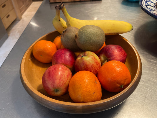 Mid-Century Turned Wooden Bowl – Hand-Carved Beech Fruit or Salad Bowl, 25 cm Diameter