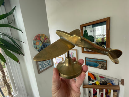 Vintage Solid Brass Spitfire Airplane Model on Stand – Mid-Century RAF Desk Ornament – British Aviation Collectible – 20 cm Wingspan