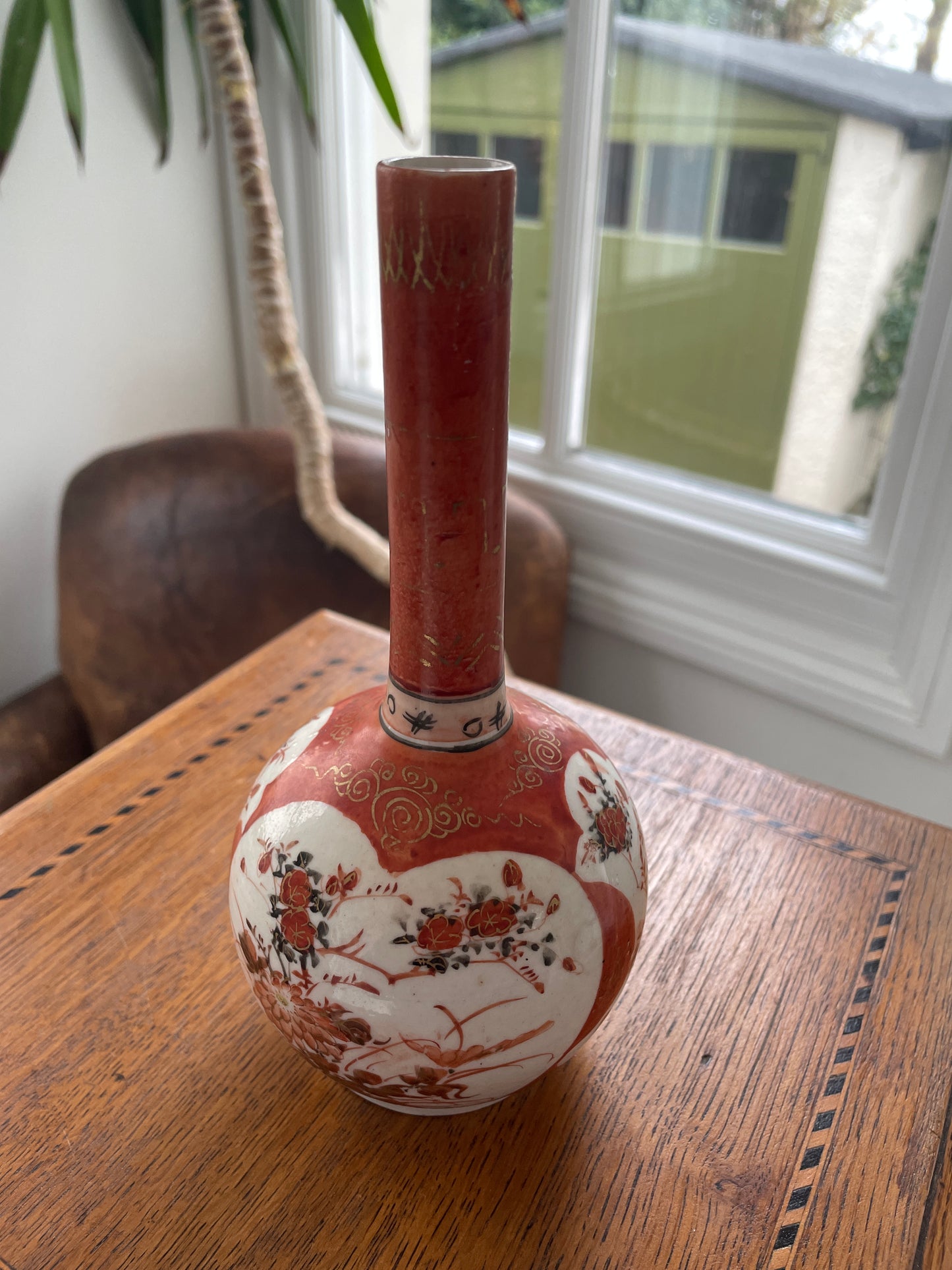 Antique Japanese Kutani Style Bottle Vase – Hand Painted Red and Gilt Porcelain, Early 20th Century