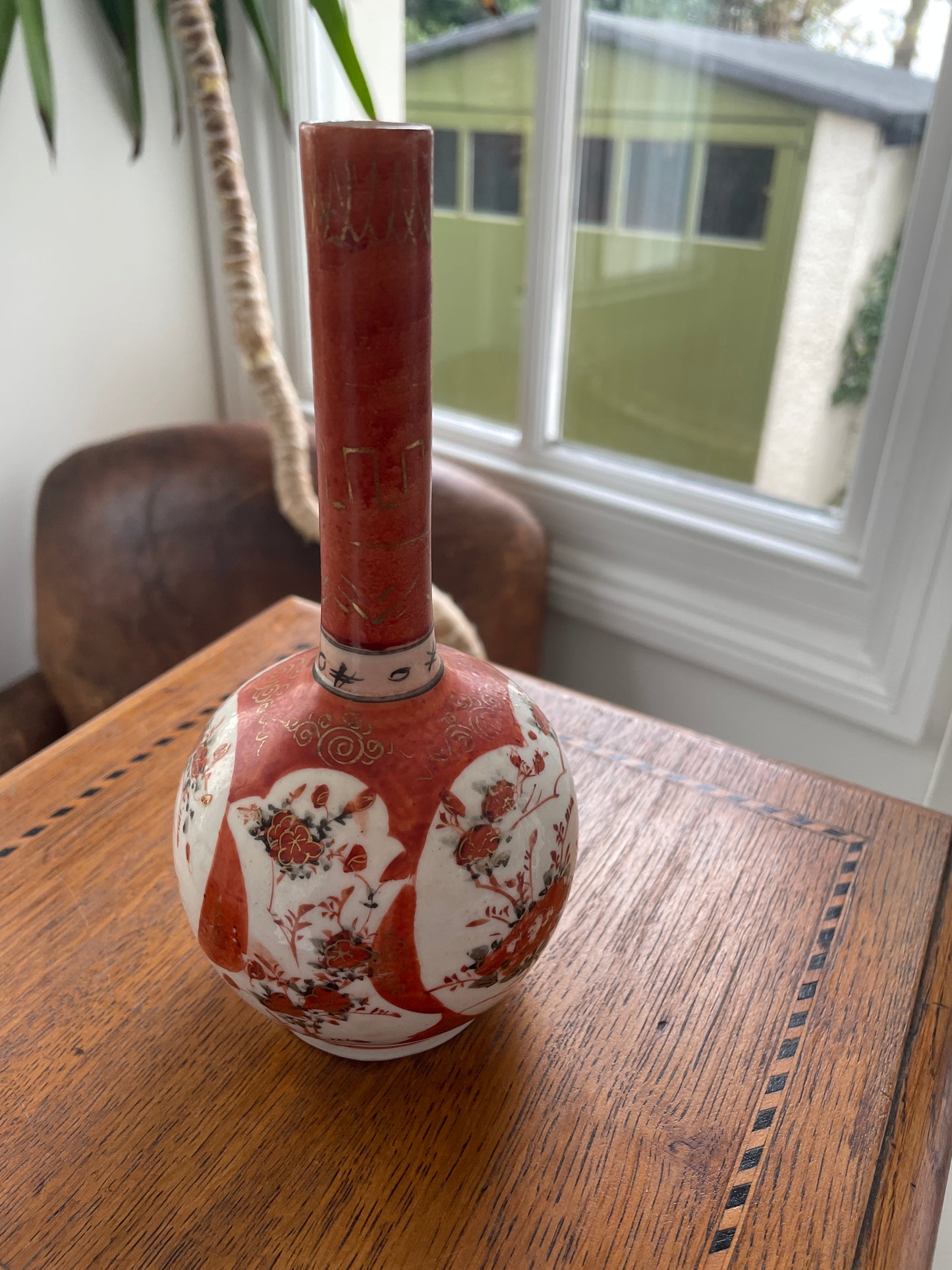Antique Japanese Kutani Style Bottle Vase – Hand Painted Red and Gilt Porcelain, Early 20th Century