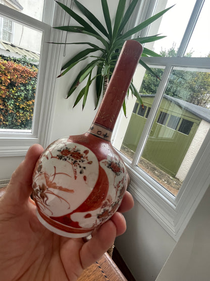 Antique Japanese Kutani Style Bottle Vase – Hand Painted Red and Gilt Porcelain, Early 20th Century
