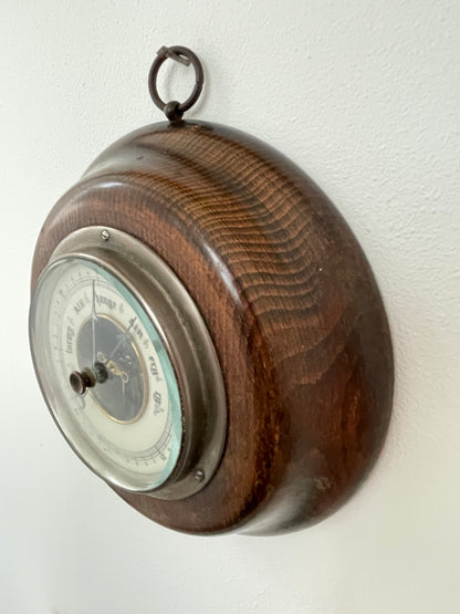 Antique German Aneroid Barometer – G. Lufft Stuttgart Oak-Cased Wall Barometer with Visible Movement (c.1900)