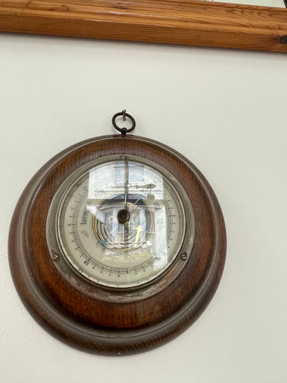 Antique German Aneroid Barometer – G. Lufft Stuttgart Oak-Cased Wall Barometer with Visible Movement (c.1900)