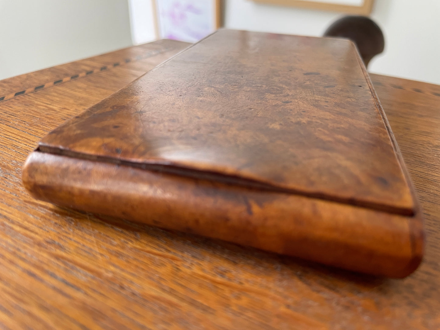 Antique Burr Wood Cigar Case – Hand-Carved Hinged Lid in Figured Burr Timber (c.19th Century)