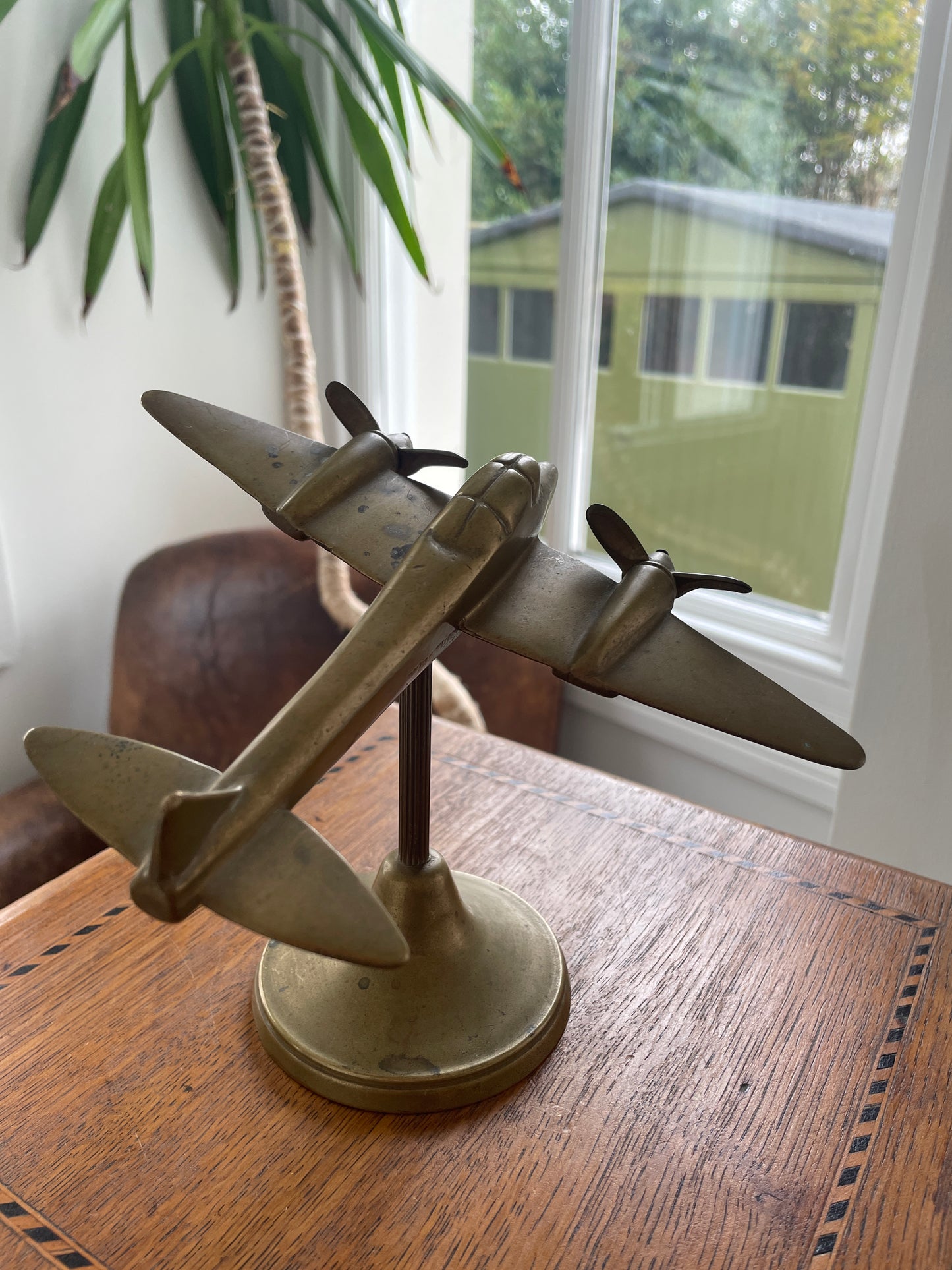 Vintage Brass Twin-Engine Aircraft Desk Model – P-38 Lightning Style Decorative Aviation Sculpture (c.1950s–60s)