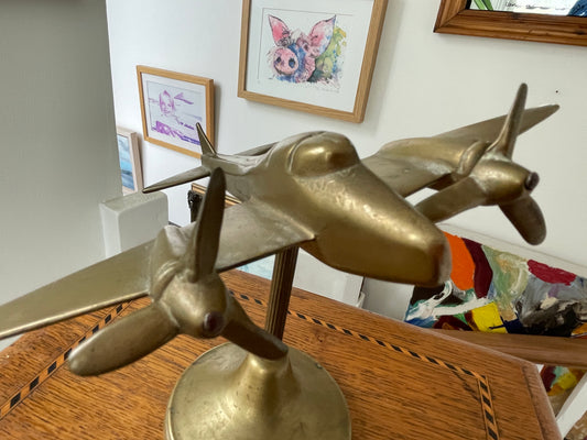 Vintage Brass Twin-Engine Aircraft Desk Model – P-38 Lightning Style Decorative Aviation Sculpture (c.1950s–60s)