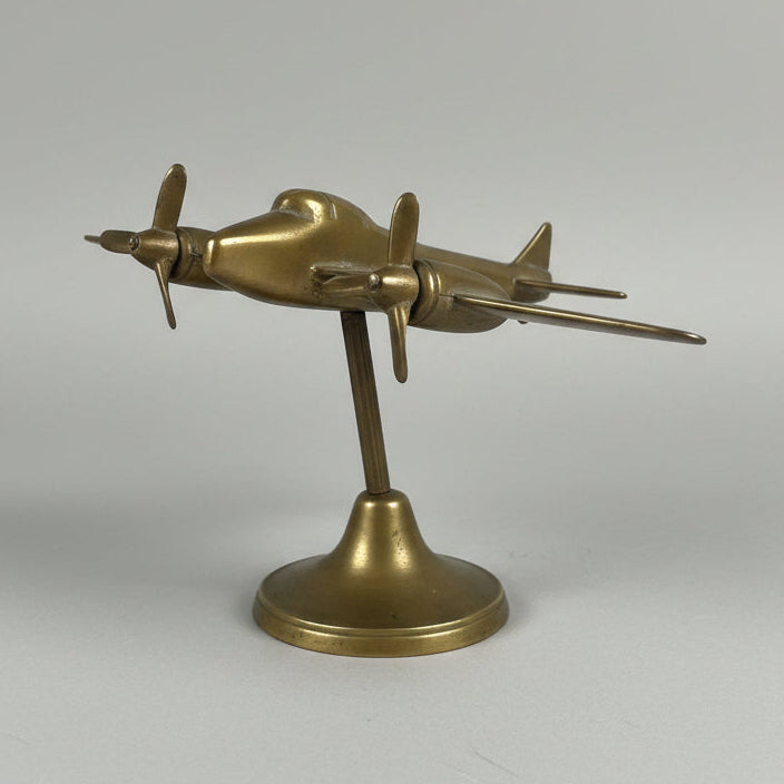 Vintage Brass Twin-Engine Aircraft Desk Model – P-38 Lightning Style Decorative Aviation Sculpture (c.1950s–60s)