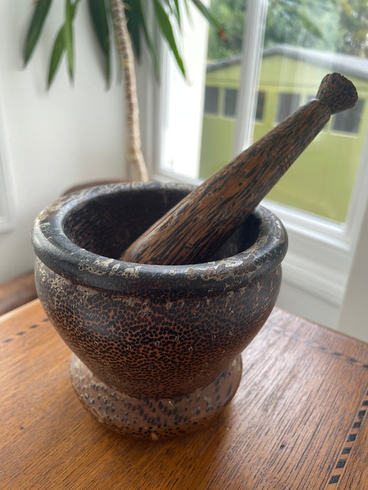 Vintage Coconut Palm Wood Mortar & Pestle – Hand-Carved Southeast Asian Kitchen Grinder (c.20th Century)