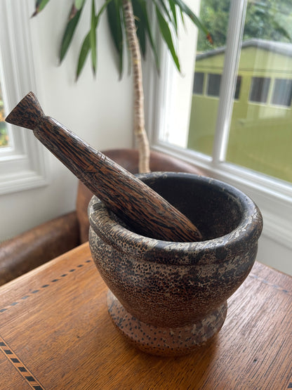 Vintage Coconut Palm Wood Mortar & Pestle – Hand-Carved Southeast Asian Kitchen Grinder (c.20th Century)