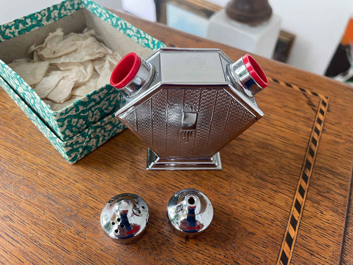 Vintage British Art Deco Chrome Plated Salt and Pepper Shaker – Double-Ended Travel Cruet, RD 860510 (c.1930s)