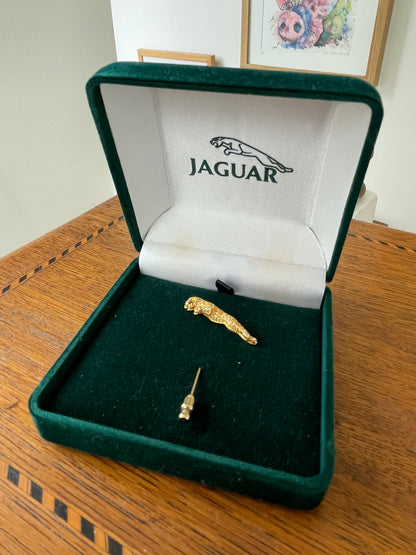 Vintage Jaguar Leaping Cat Tie Pin – Gold Tone & Crystal Motif in Original Box (c. late 20th Century)