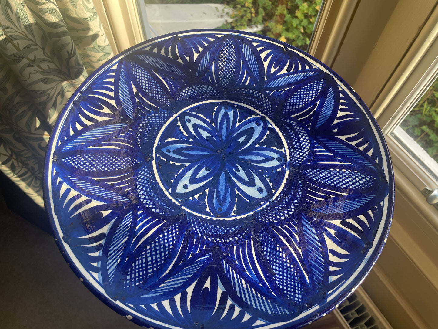 Vintage Spanish Hand-Painted Ceramic Charger – Cobalt Blue Geometric Floral Design (35cm, mid-20th century)