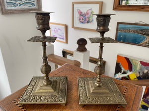 Antique Brass Candlesticks – Pair of Masked Foliate Relief Candle Holders (c.1890–1910)