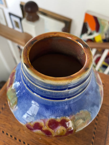 Royal Doulton Lambeth Stoneware Vase – Shape 4625, Sung-Style X8863 Drip Glaze, Decorated by Cissie Camplin (c.1925–1935)