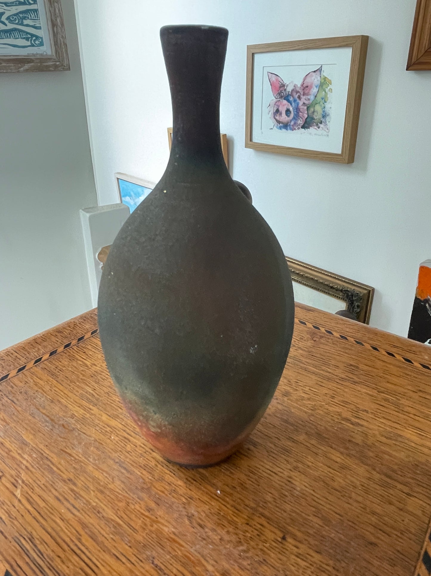 Studio Pottery Smoke-Fired Vase – Hand-Thrown Stoneware with Iridescent Fireclouds (Signed ‘SN’, c.20th Century)