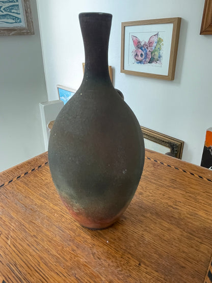Studio Pottery Smoke-Fired Vase – Hand-Thrown Stoneware with Iridescent Fireclouds (Signed ‘SN’, c.20th Century)