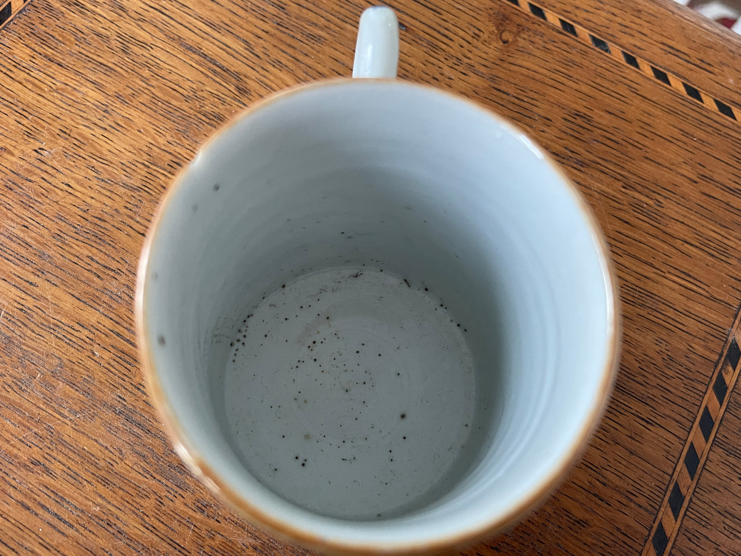 Antique Chinese Export Porcelain Mug – Hand-Painted Imari Palette Landscape (c.19th Century)
