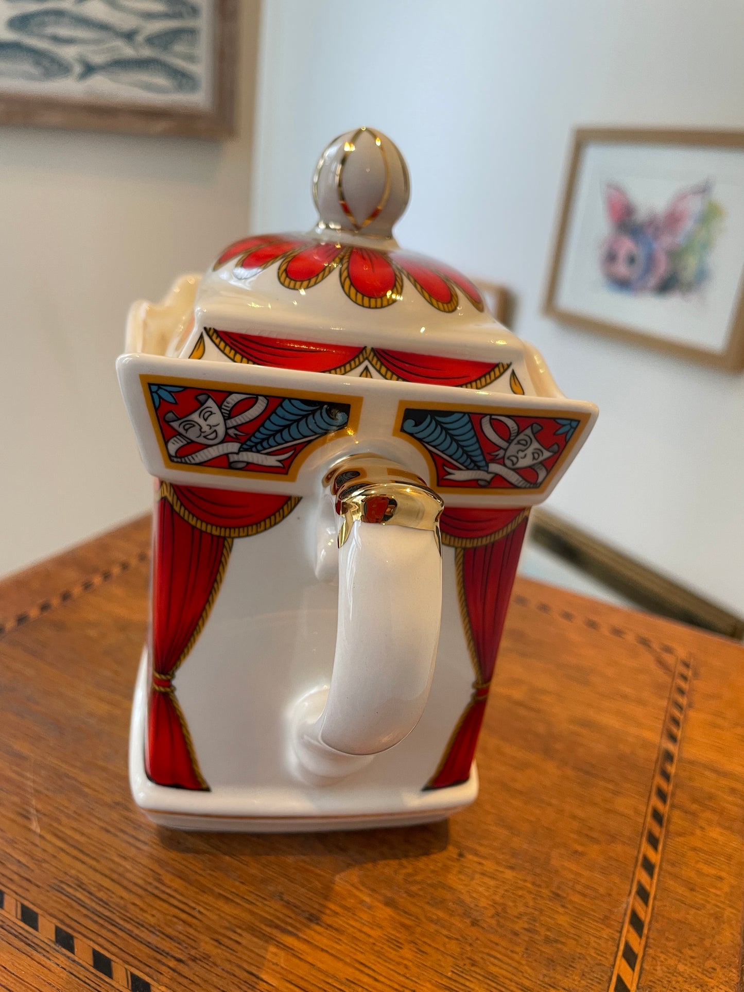 Vintage Sadler Staffordshire Teapot – ‘Romeo and Juliet’ Shakespeare Series (c.1970s–1980s)