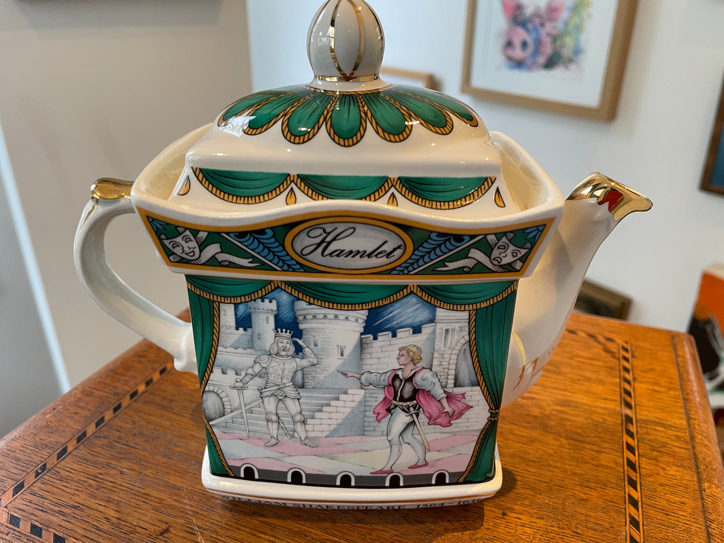 Vintage Sadler Staffordshire Teapot – ‘Hamlet’ Shakespeare Series (c.1970s–1980s)