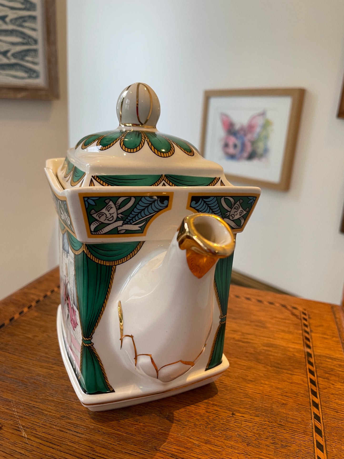 Vintage Sadler Staffordshire Teapot – ‘Hamlet’ Shakespeare Series (c.1970s–1980s)