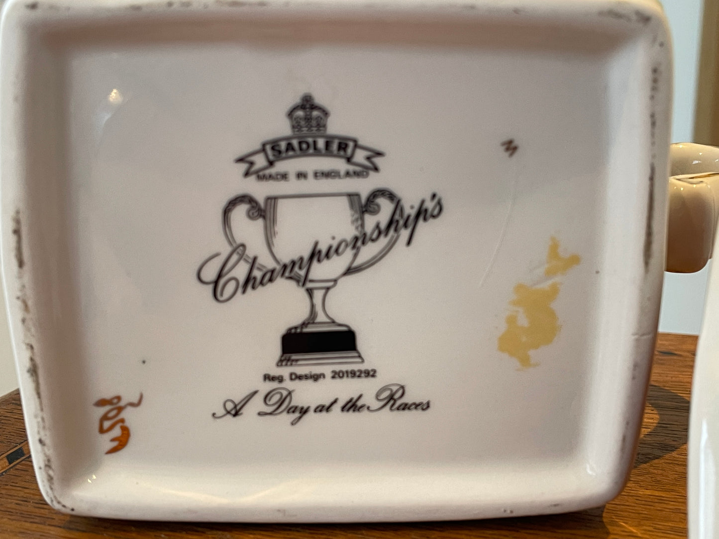 Vintage Sadler Staffordshire Teapot – ‘A Day at the Races’ Championship Design (c.1970s–1980s)