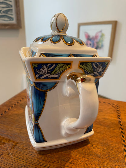 Vintage Sadler Staffordshire Teapot – ‘A Midsummer Night’s Dream’ Shakespeare Design (c.1970s–1980s)