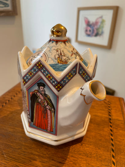 Vintage Sadler Staffordshire Teapot – Elizabeth I ‘Spanish Armada 1588’ Design (c.1970s–1980s)