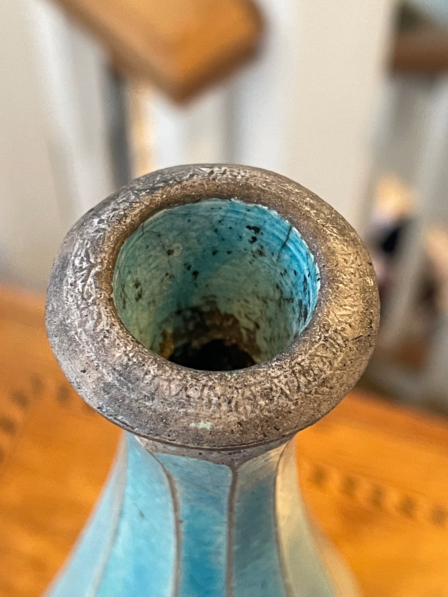 Studio Pottery Raku Vase – Turquoise Crackle Glaze, Signed Roy Fritchley, Rye & France (c.1960s–80s)