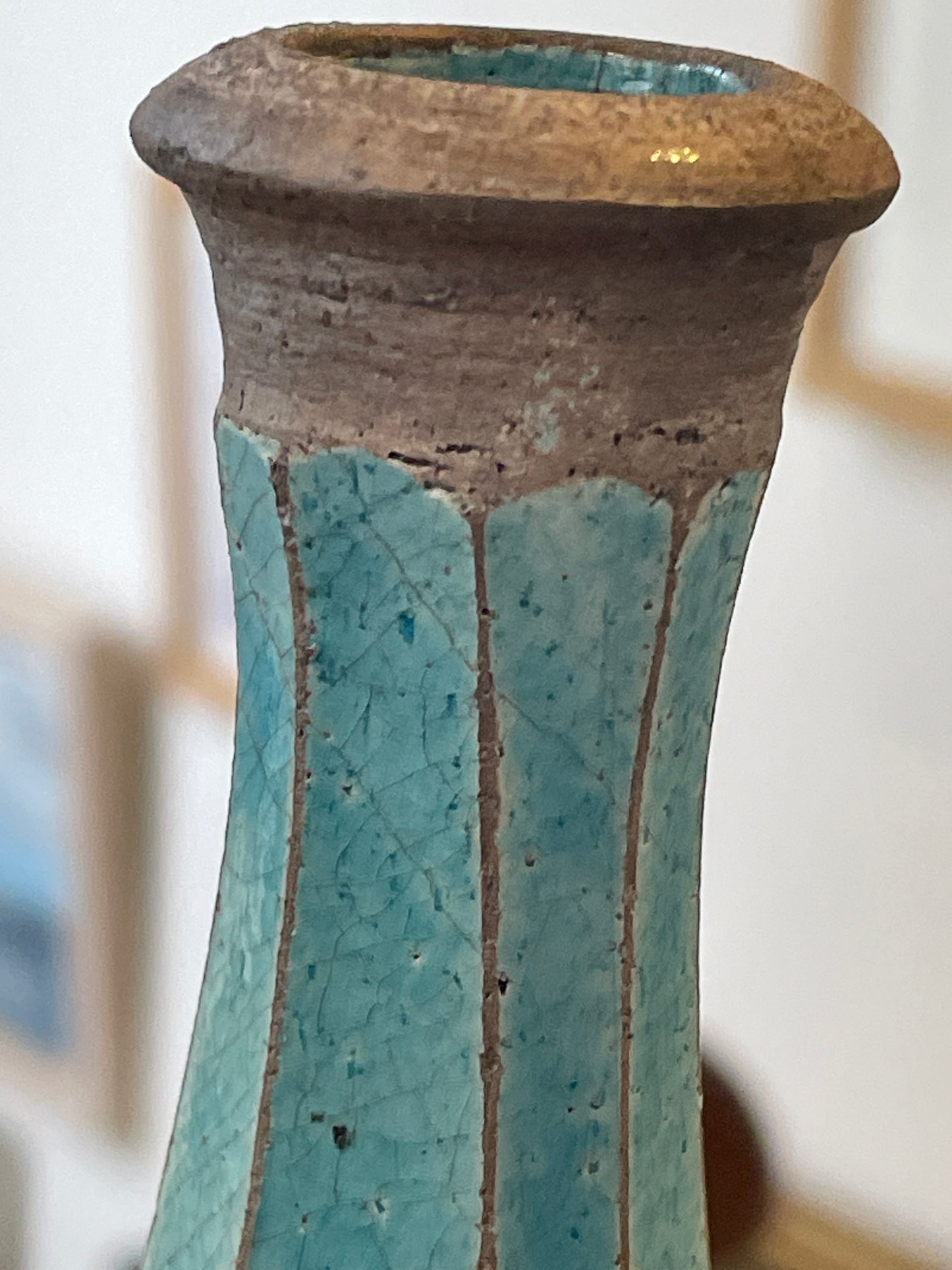 Studio Pottery Raku Vase – Turquoise Crackle Glaze, Signed Roy Fritchley, Rye & France (c.1960s–80s)