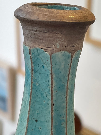 Studio Pottery Raku Vase – Turquoise Crackle Glaze, Signed Roy Fritchley, Rye & France (c.1960s–80s)