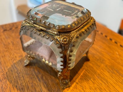 Antique French Bevelled Glass Souvenir Casket – “La Cathédrale de Reims Avant Guerre” Gilt Metal Trinket Box (c.1900–1914)