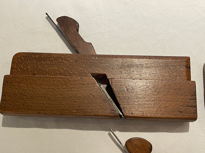 Antique British Beech Moulding Planes – Set of 5 Mixed Profiles with Maker’s Marks (c.1890–1920)4