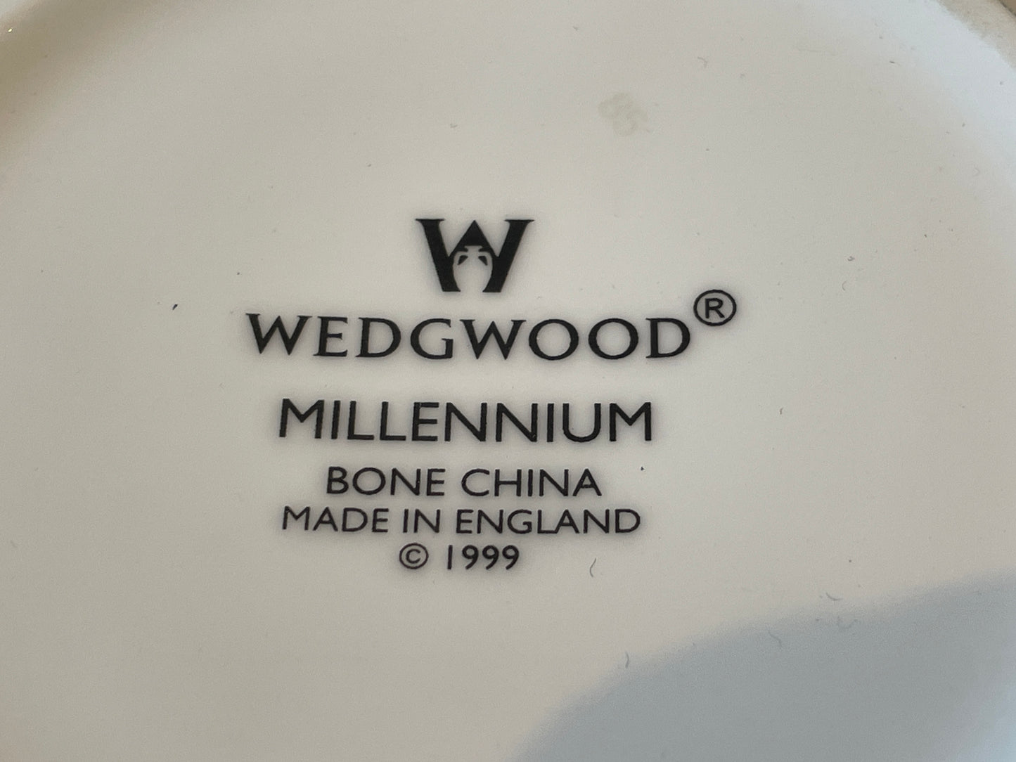 Contemporary Wedgwood Bone China – Millennium Collection ‘20th Century’ Teacup & Saucer Set (1999)